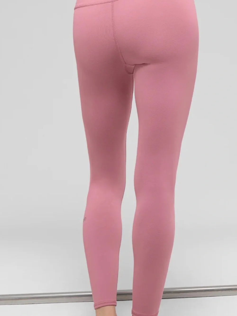 NWT alo 7/8 High-Waist Airbrush Leggings, Size L